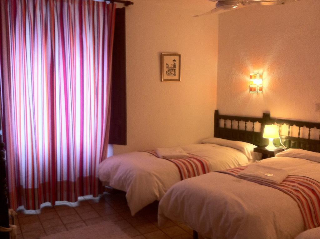 Pension Atlantida - Granada — Photos 3